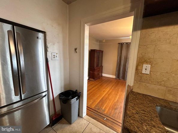 7502 Parkview Road, Upper Darby PA 19082