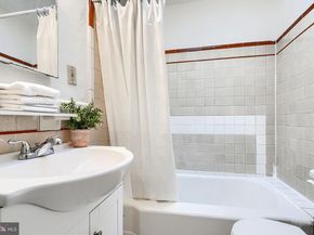 537 42nd Street NE, Washington DC 20019