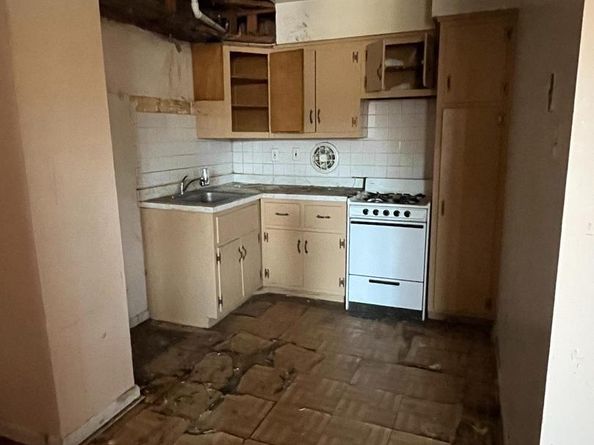 3939 Lankenau Avenue, Philadelphia PA 19131