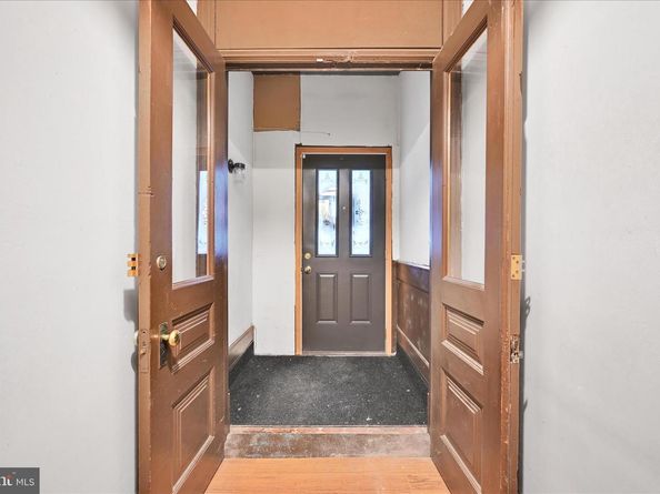 4048 Green Street, Philadelphia PA 19104