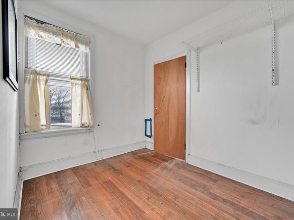 4048 Green Street, Philadelphia PA 19104