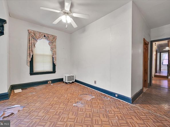 4048 Green Street, Philadelphia PA 19104