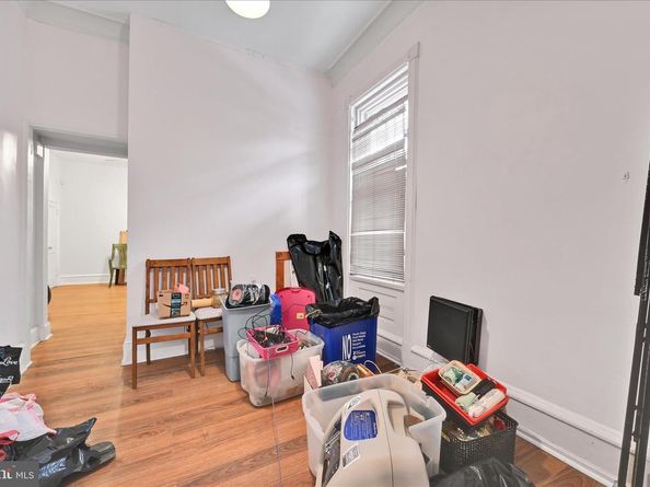 4048 Green Street, Philadelphia PA 19104