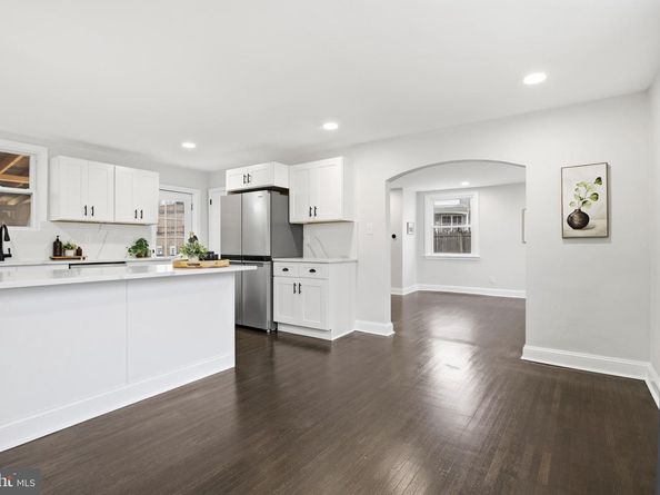 333 S Taylor Avenue, Crum Lynne PA 19022