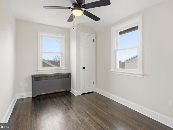 333 S Taylor Avenue, Crum Lynne PA 19022