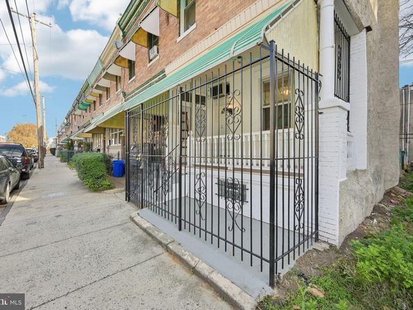 27 N 51st Street, Philadelphia PA 19139