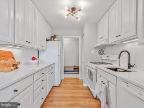 1914 Wilson Lane 202, Mclean VA 22102