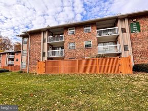 1914 Wilson Lane 202, Mclean VA 22102