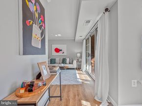 1914 Wilson Lane 202, Mclean VA 22102