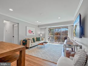1914 Wilson Lane 202, Mclean VA 22102