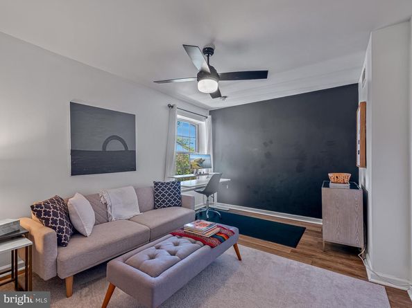 1914 Wilson Lane 202, Mclean VA 22102