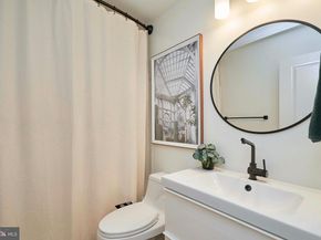 6617 Medinah Lane, Alexandria VA 22312