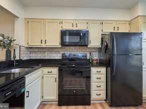 6617 Medinah Lane, Alexandria VA 22312