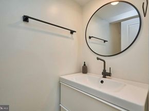 6617 Medinah Lane, Alexandria VA 22312