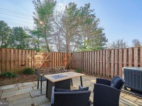 6617 Medinah Lane, Alexandria VA 22312