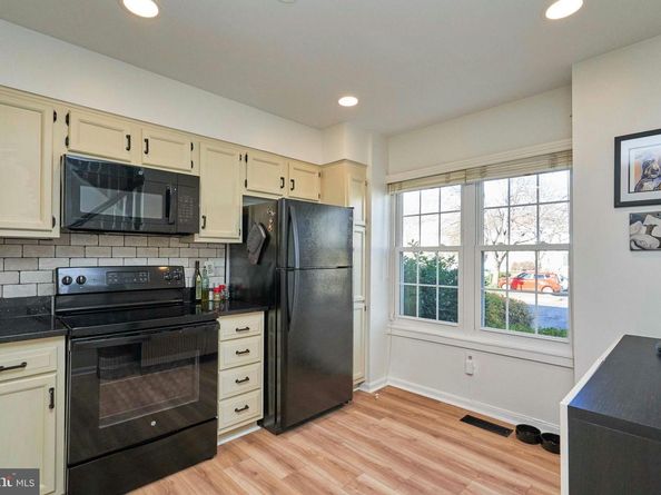 6617 Medinah Lane, Alexandria VA 22312