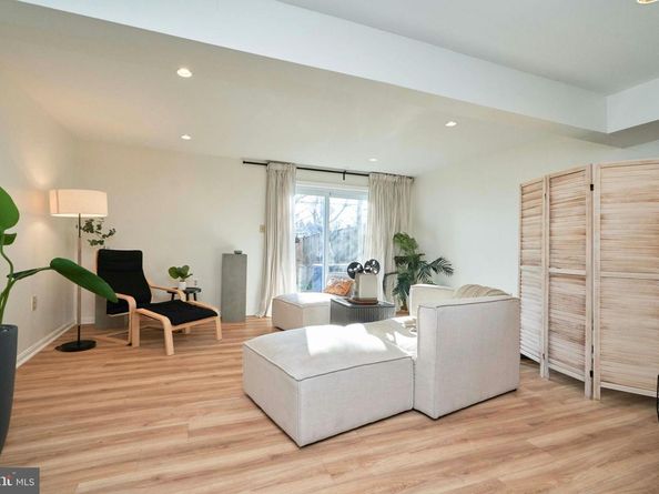 6617 Medinah Lane, Alexandria VA 22312