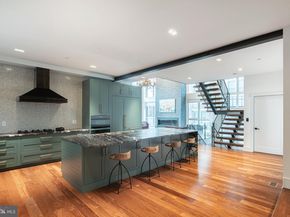 815 S 20TH Street, Philadelphia PA 19146