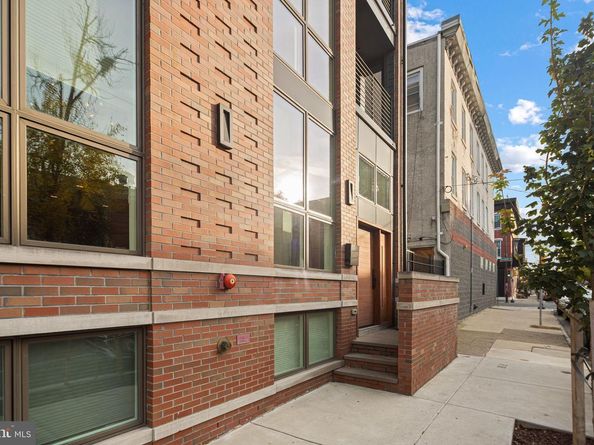 815 S 20TH Street, Philadelphia PA 19146