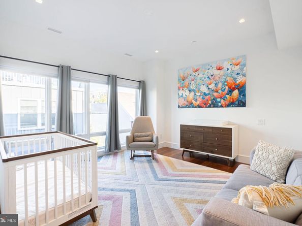 815 S 20TH Street, Philadelphia PA 19146