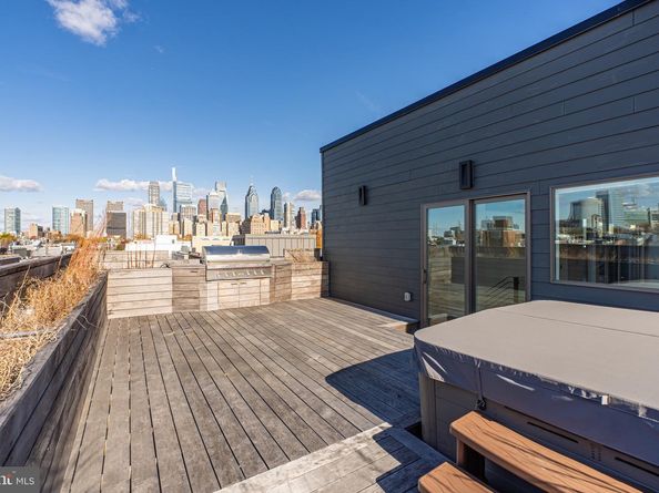 815 S 20TH Street, Philadelphia PA 19146