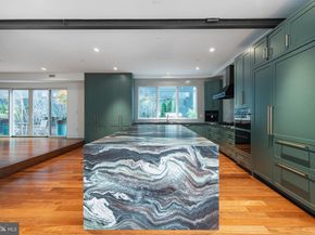 815 S 20TH Street, Philadelphia PA 19146