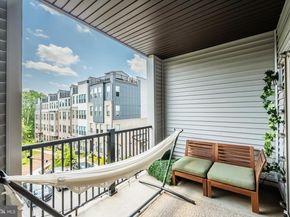 13506 Innovation Station Loop 2B, Herndon VA 20171