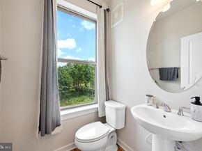 13506 Innovation Station Loop 2B, Herndon VA 20171