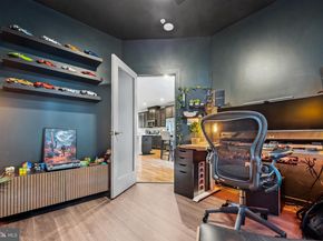 13506 Innovation Station Loop 2B, Herndon VA 20171