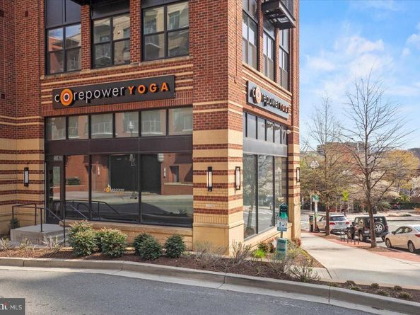 2504 Washington Boulevard, Arlington VA 22201