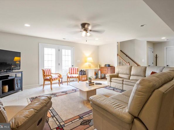 2504 Washington Boulevard, Arlington VA 22201