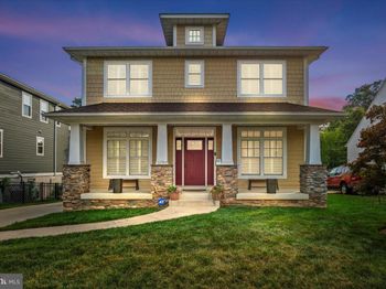 2504 Washington Boulevard