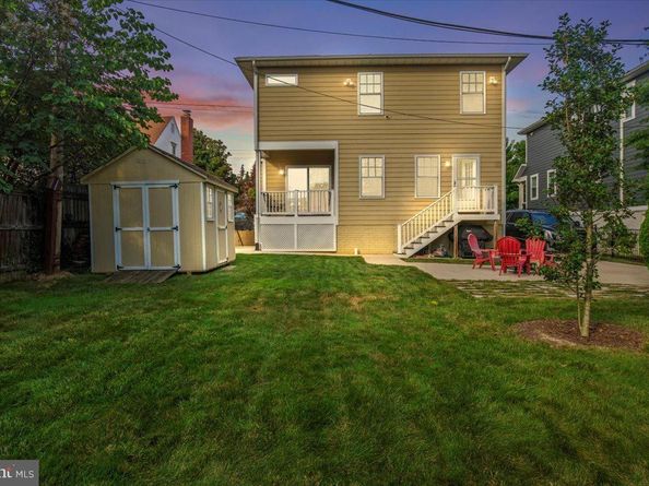 2504 Washington Boulevard, Arlington VA 22201