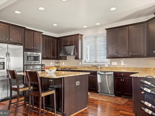 2504 Washington Boulevard, Arlington VA 22201