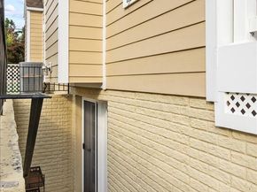 2504 Washington Boulevard, Arlington VA 22201