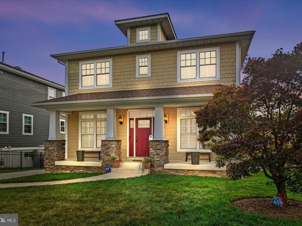 2504 Washington Boulevard, Arlington VA 22201