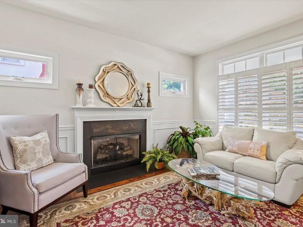 2504 Washington Boulevard, Arlington VA 22201