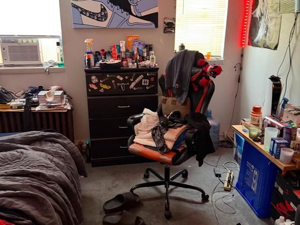 2045 S Darien Street, Philadelphia PA 19148