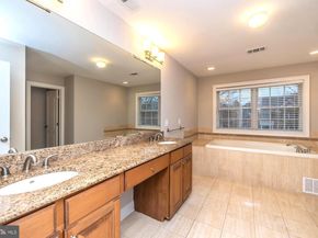 74 Sunflower Way, Huntingdon Valley PA 19006