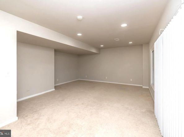 74 Sunflower Way, Huntingdon Valley PA 19006