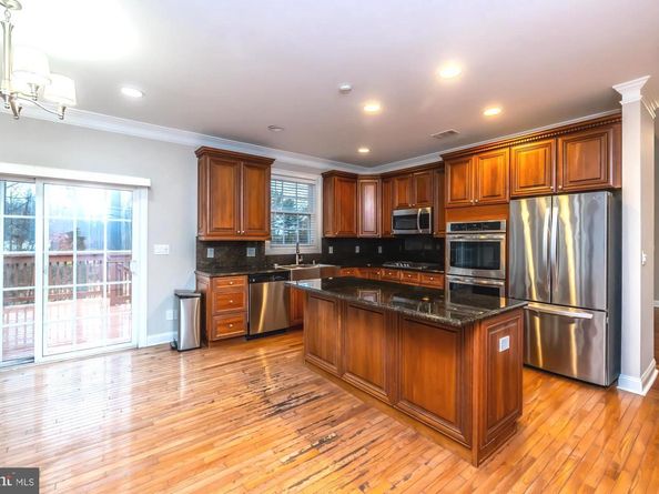 74 Sunflower Way, Huntingdon Valley PA 19006