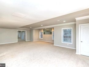 74 Sunflower Way, Huntingdon Valley PA 19006