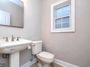 74 Sunflower Way, Huntingdon Valley PA 19006