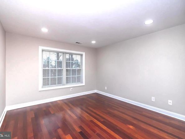 74 Sunflower Way, Huntingdon Valley PA 19006