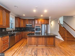 74 Sunflower Way, Huntingdon Valley PA 19006