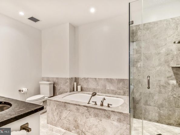 130 S 18TH Street 804, Philadelphia PA 19103