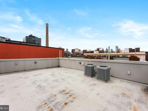 152 Vine Street, Philadelphia PA 19106