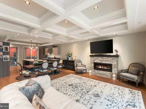 152 Vine Street, Philadelphia PA 19106