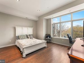 152 Vine Street, Philadelphia PA 19106