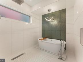 152 Vine Street, Philadelphia PA 19106